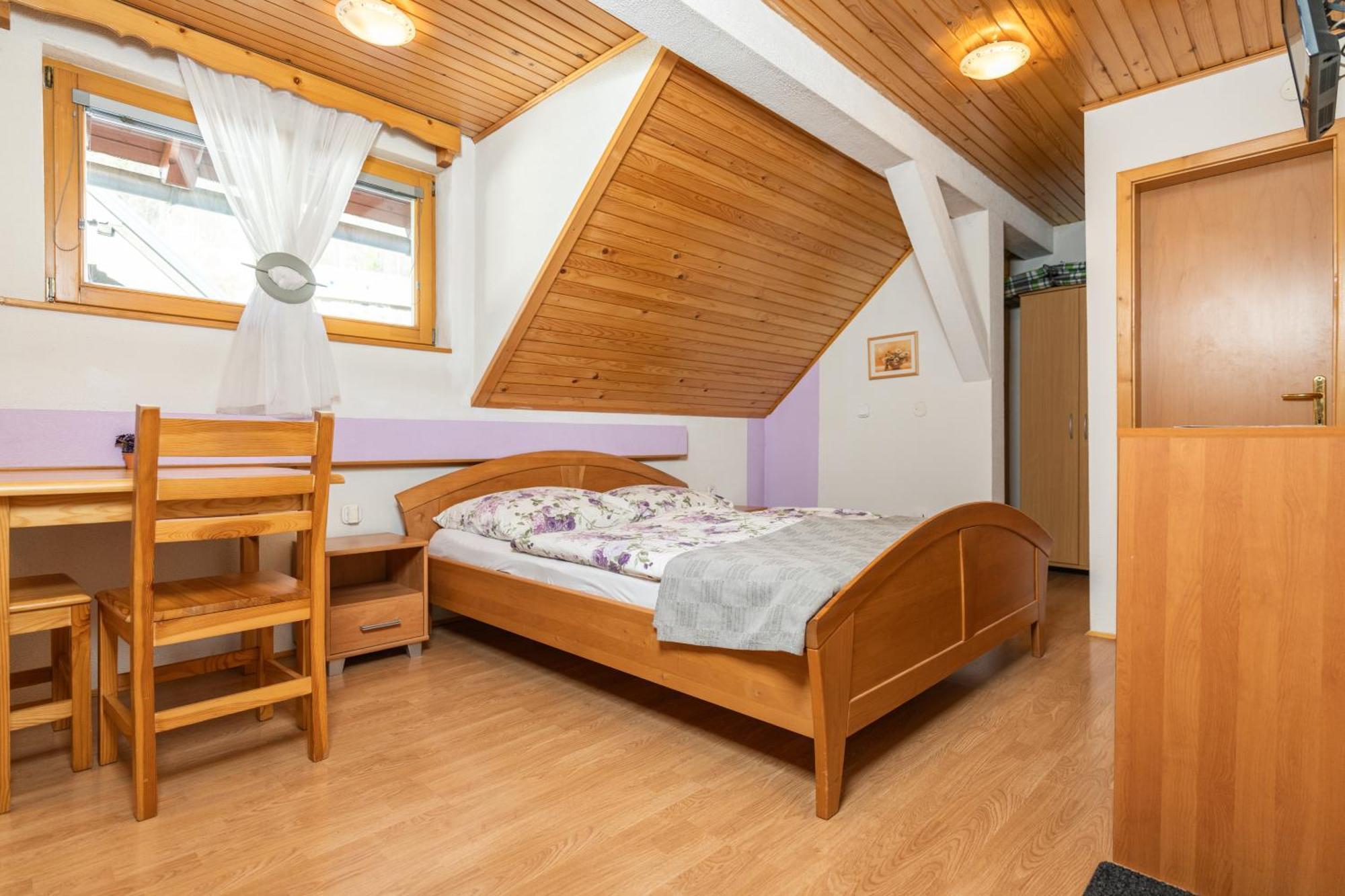Apartments And Rooms Hodnik Slavko Bohinj Exterior photo