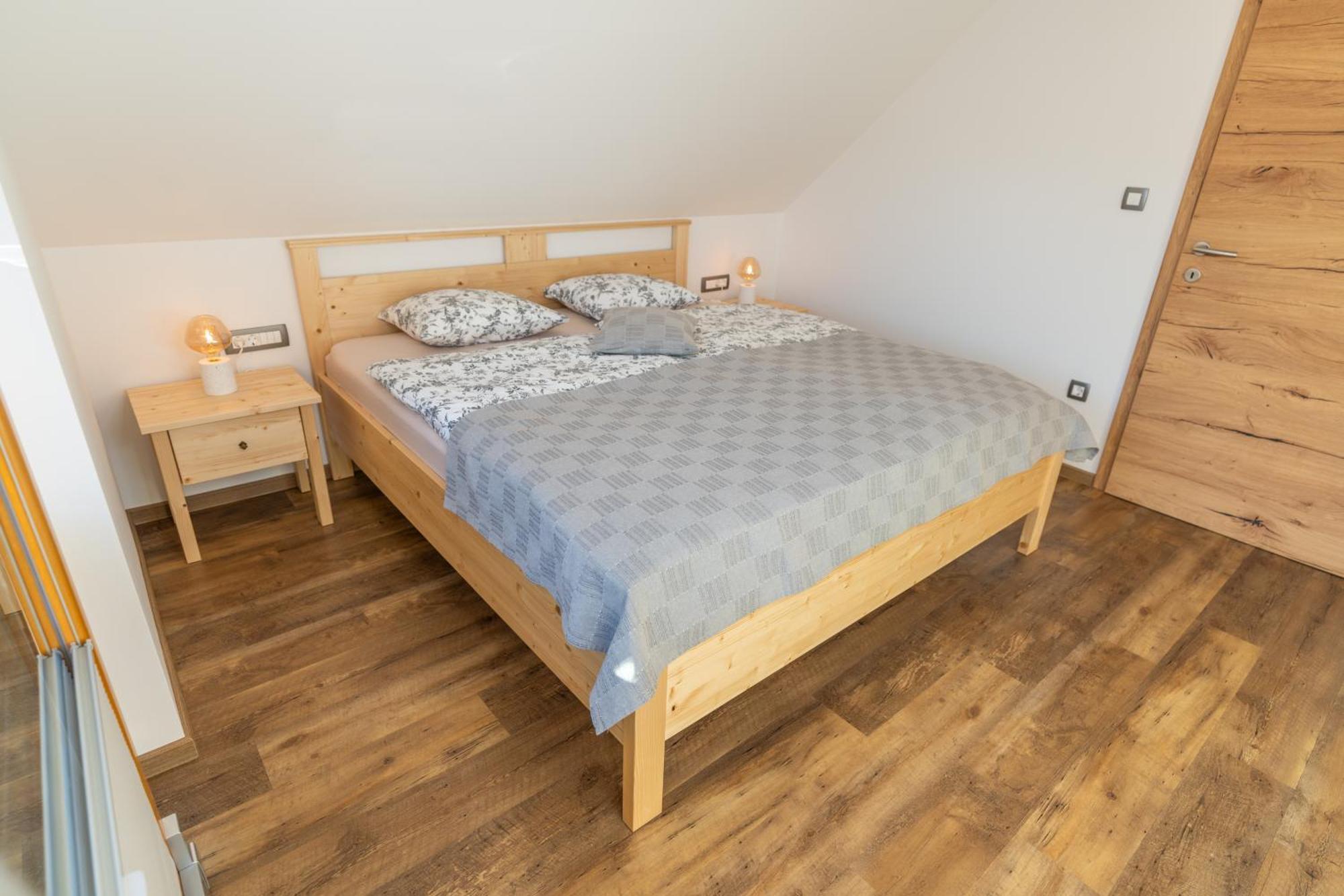 Apartments And Rooms Hodnik Slavko Bohinj Exterior photo