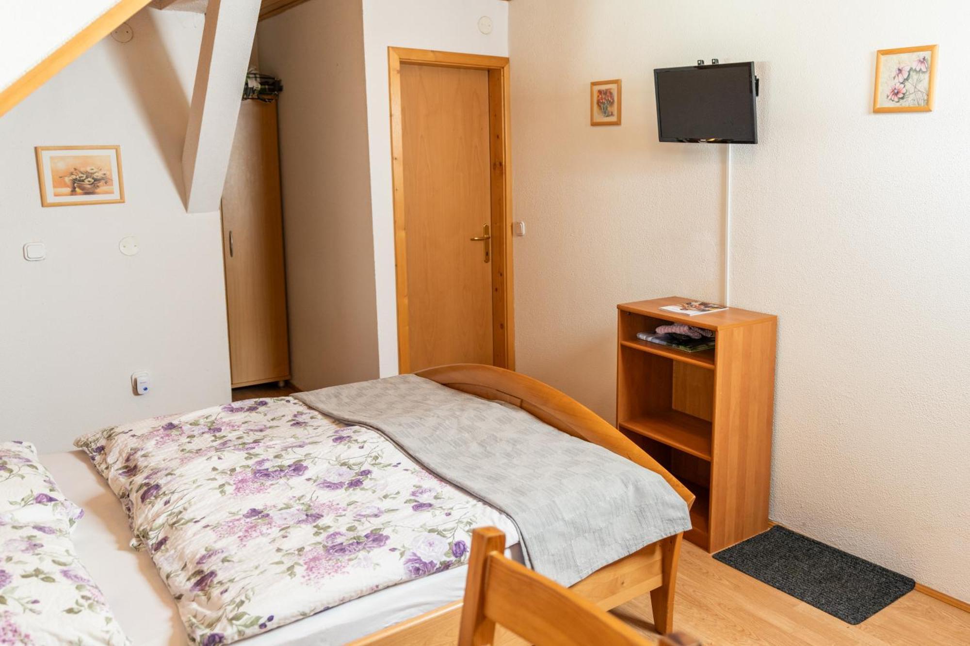 Apartments And Rooms Hodnik Slavko Bohinj Exterior photo