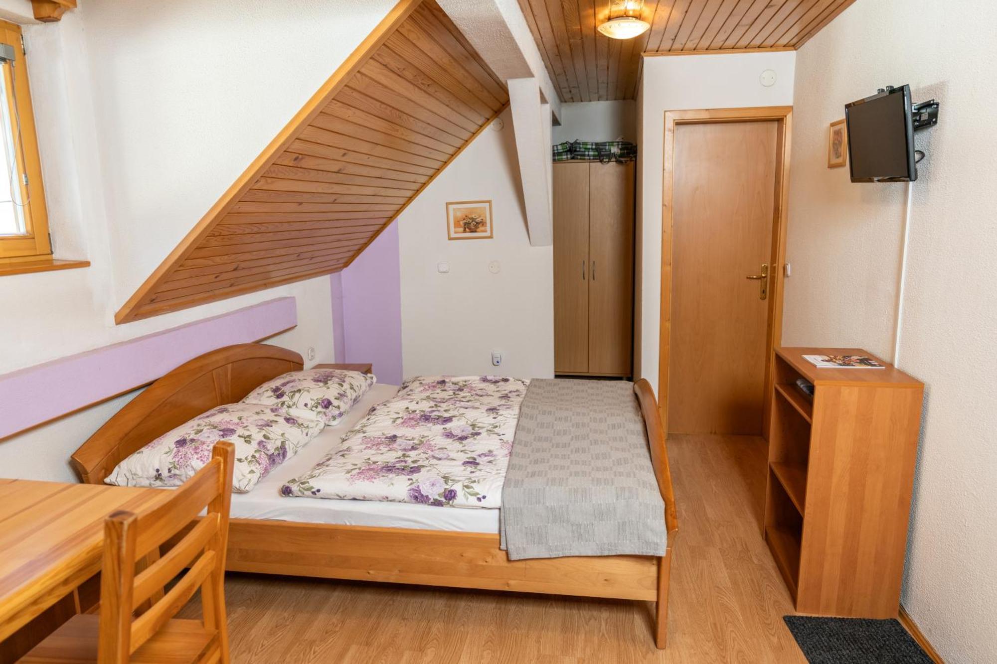 Apartments And Rooms Hodnik Slavko Bohinj Exterior photo